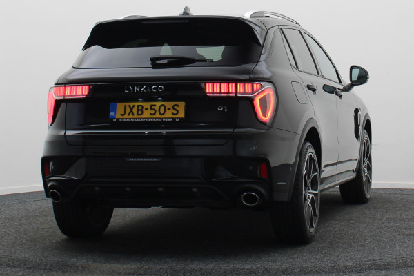 Lynk & Co 01 1.5 360° Camera, Panoramadak, ACC, Apple Carplay, Verwarmd Stuurwiel, 20''