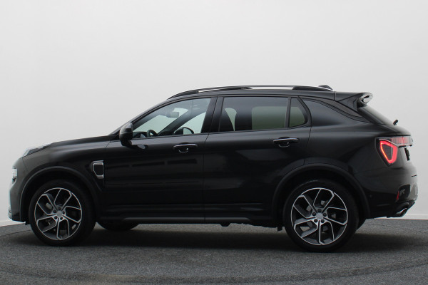 Lynk & Co 01 1.5 360° Camera, Panoramadak, ACC, Apple Carplay, Verwarmd Stuurwiel, 20''