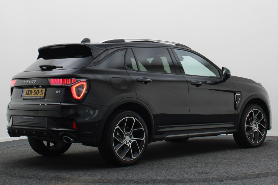 Lynk & Co 01 1.5 360° Camera, Panoramadak, ACC, Apple Carplay, Verwarmd Stuurwiel, 20''