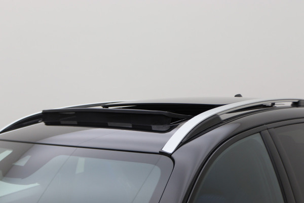 Lynk & Co 01 1.5 360° Camera, Panoramadak, ACC, Apple Carplay, Verwarmd Stuurwiel, 20''