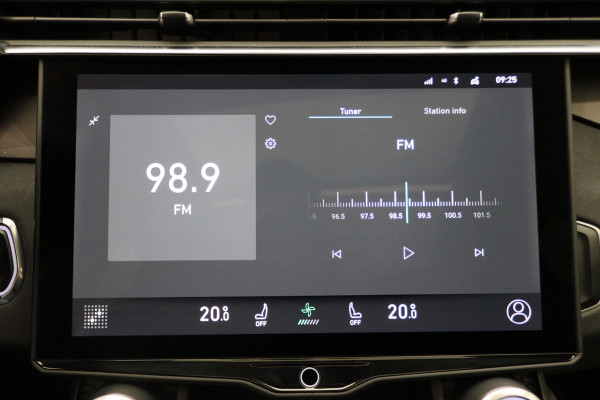 Lynk & Co 01 1.5 360° Camera, Panoramadak, ACC, Apple Carplay, Verwarmd Stuurwiel, 20''