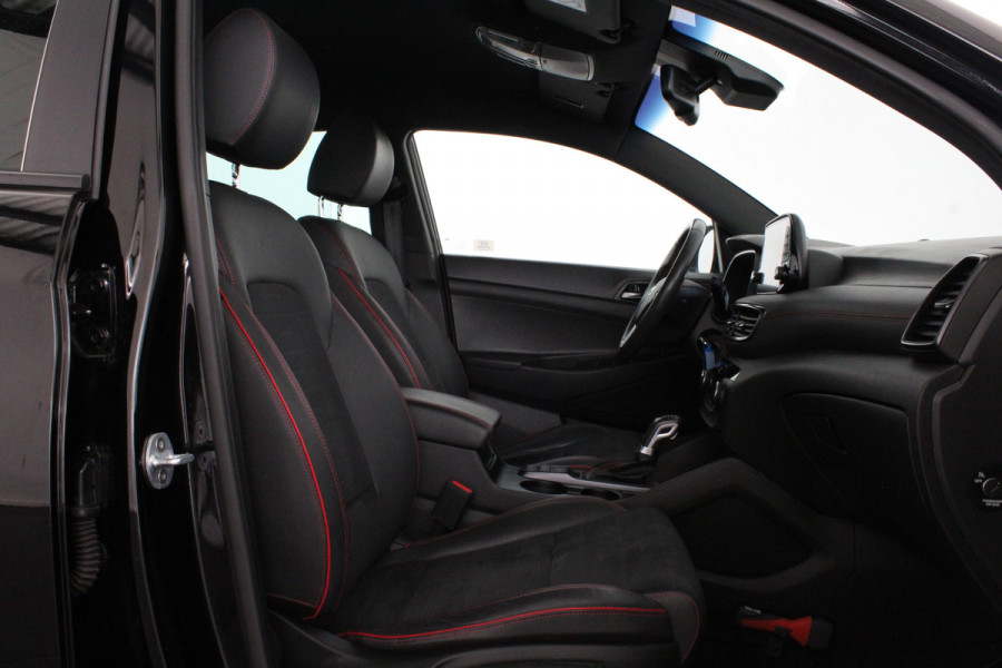 Hyundai Tucson 1.6 T-GDI N-Line 177pk/Trekhaak/360°/Phantom Black/19inch/Automaat/All season banden...