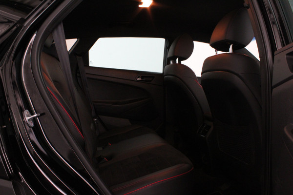 Hyundai Tucson 1.6 T-GDI N-Line 177pk/Trekhaak/360°/Phantom Black/19inch/Automaat/All season banden...