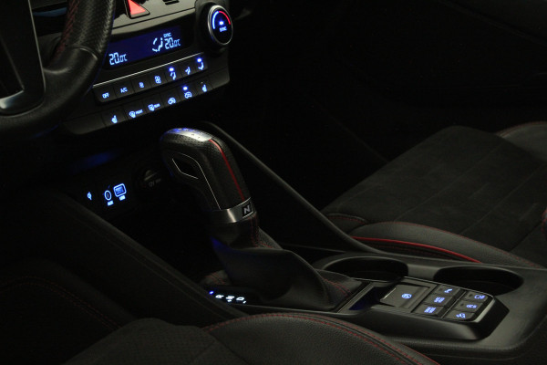 Hyundai Tucson 1.6 T-GDI N-Line 177pk/Trekhaak/360°/Phantom Black/19inch/Automaat/All season banden...