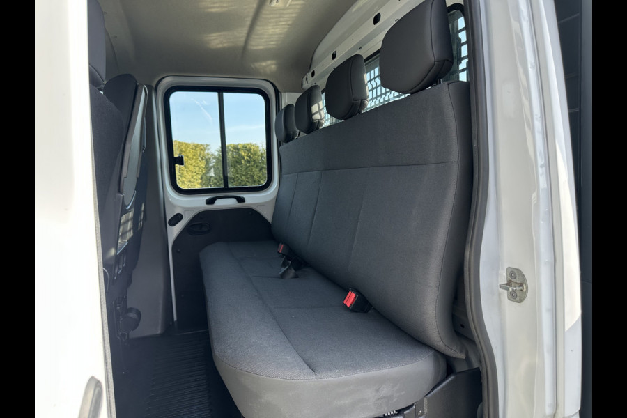 Renault Master T35 2.3 dCi 135 PK / 1e EIG. / 7 PERSOONS DUBBEL CABINE / UNIEK 14.184 KM !! / TREKHAAK / IMPERIAAL / AIRCO / CRUISE