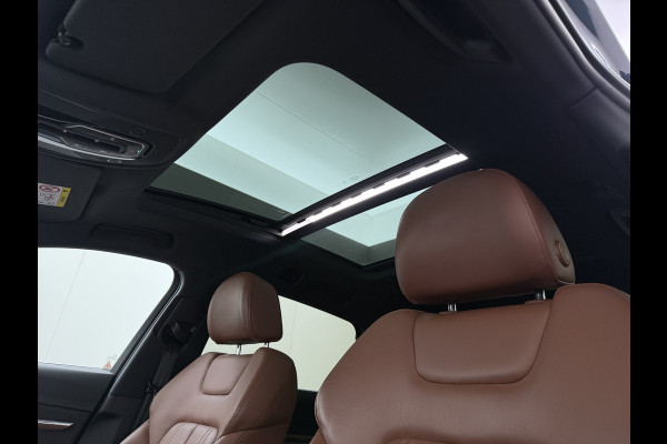 Audi e-tron 55 408pk BOMVOL Pano-Dak Elektr.Sp.Stoel+Leer+Mem. Quattro 95kWh Trekhaak Adap.Cruise Matrix Led 360°Camera Apple Carplay Androi SOH 96% Elek.Achterklep  AWD 4WD 1.800KG Trekgewicht 1e Eigenaar Origineel Nederlandse Auto Zeer complete Audi 55 E-tron