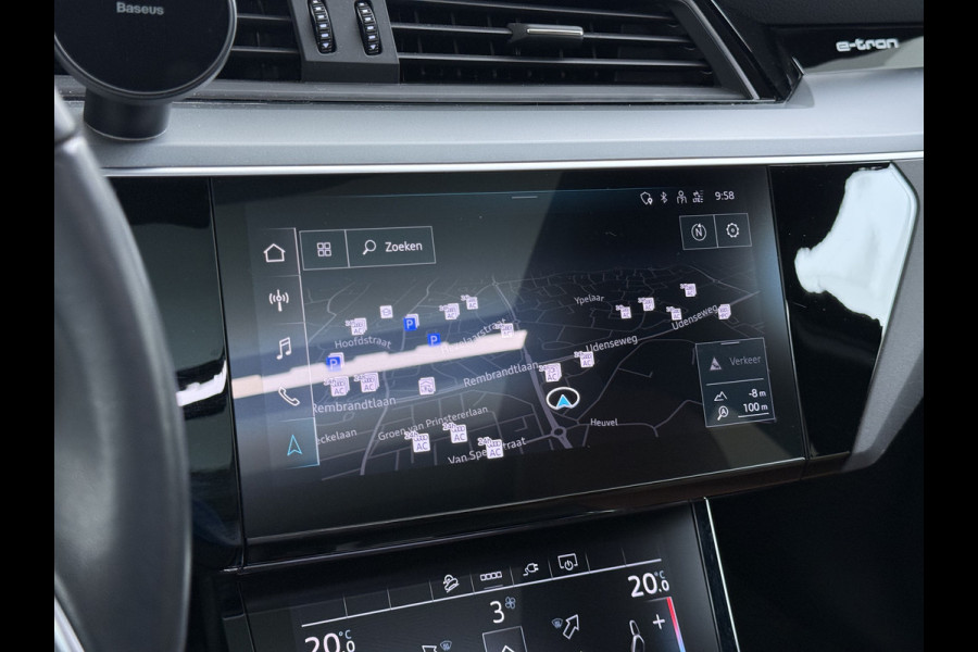 Audi e-tron 55 408pk BOMVOL Pano-Dak Elektr.Sp.Stoel+Leer+Mem. Quattro 95kWh Trekhaak Adap.Cruise Matrix Led 360°Camera Apple Carplay Androi SOH 96% Elek.Achterklep  AWD 4WD 1.800KG Trekgewicht 1e Eigenaar Origineel Nederlandse Auto Zeer complete Audi 55 E-tron