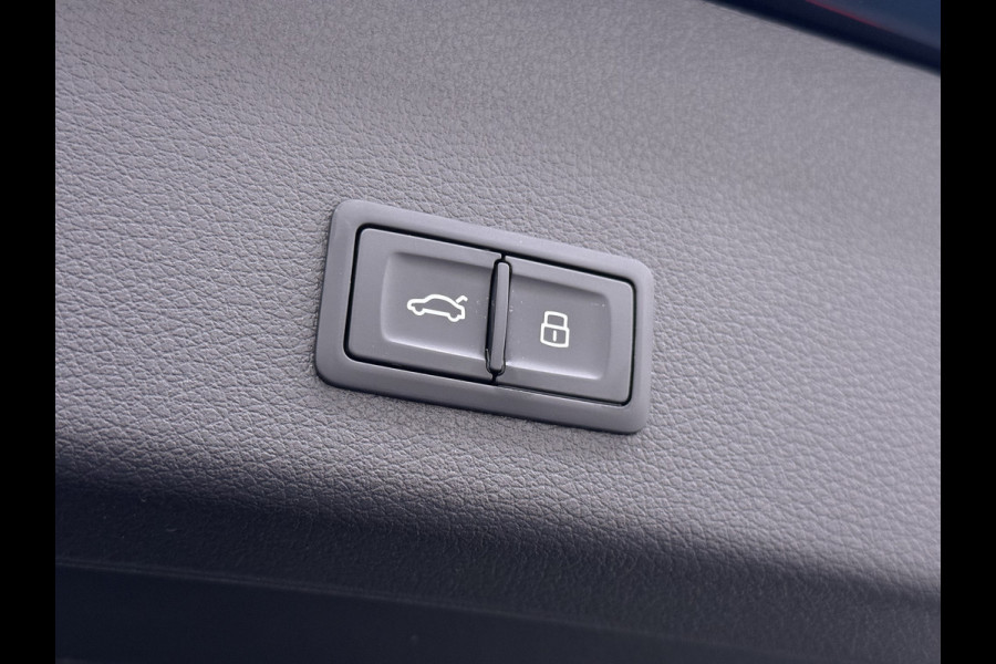 Audi e-tron 55 408pk BOMVOL Pano-Dak Elektr.Sp.Stoel+Leer+Mem. Quattro 95kWh Trekhaak Adap.Cruise Matrix Led 360°Camera Apple Carplay Androi SOH 96% Elek.Achterklep  AWD 4WD 1.800KG Trekgewicht 1e Eigenaar Origineel Nederlandse Auto Zeer complete Audi 55 E-tron