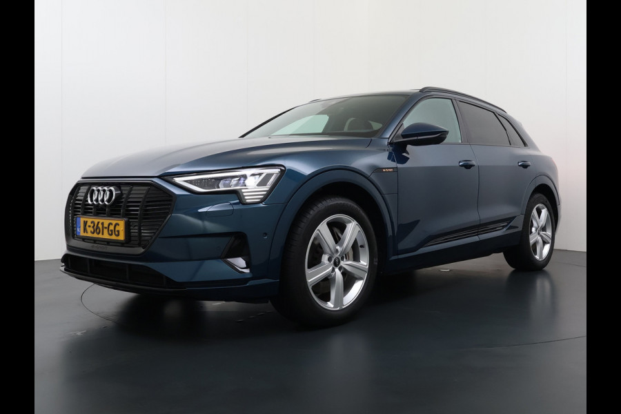Audi e-tron 55 408pk BOMVOL Pano-Dak Elektr.Sp.Stoel+Leer+Mem. Quattro 95kWh Trekhaak Adap.Cruise Matrix Led 360°Camera Apple Carplay Androi SOH 96% Elek.Achterklep  AWD 4WD 1.800KG Trekgewicht 1e Eigenaar Origineel Nederlandse Auto Zeer complete Audi 55 E-tron