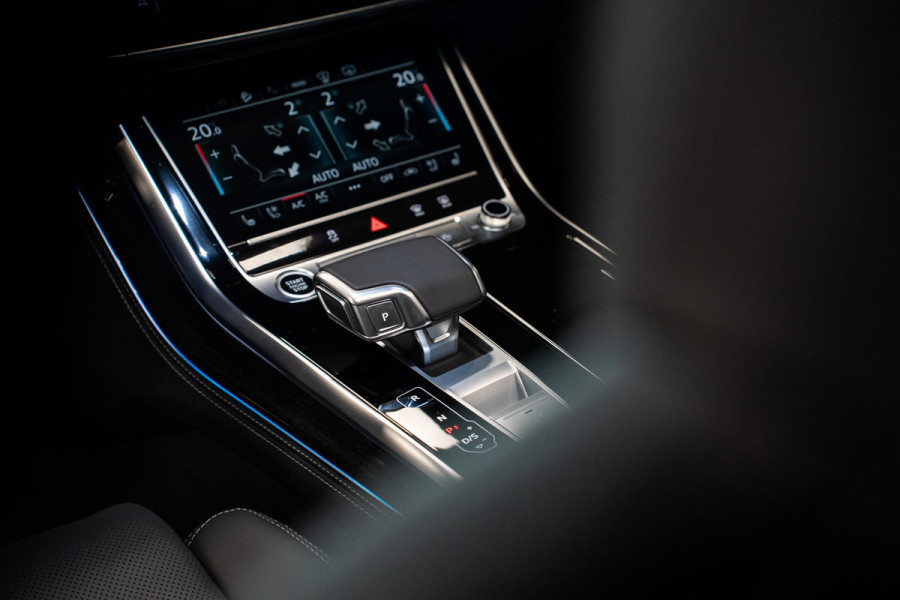 Audi Q8 60 TFSI e quattro Pro Line S Competition *Bang & Olufsen / AWD-Besturing / Stoelventilatie + Massage / Panorama / Soft-Close / HUD / Memory*