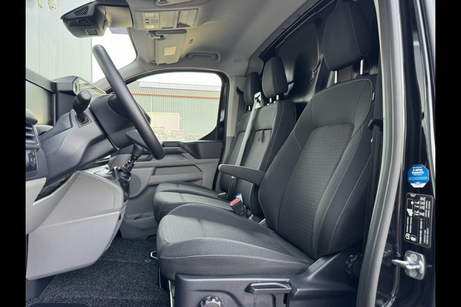 Ford Transit Custom 320 2.0 TDCI L2H1 Trend 136pk | Navi | Carplay | BLIS | Camera | ACC | Betonplex | Winterpack | GARANTIE 2028