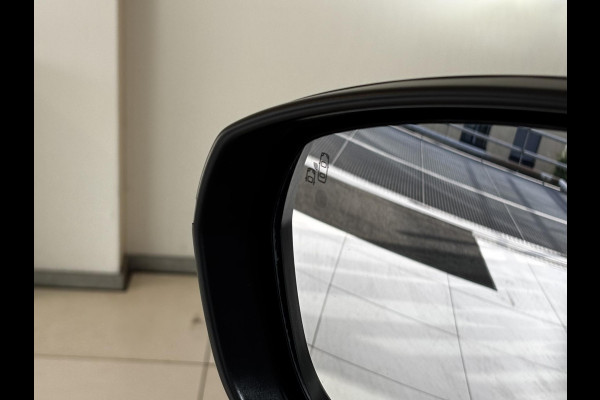 Peugeot 3008 1.2 PureTech GT Panoramadak | Navigatie | Draadloos opladen | Achteruitrijcamera