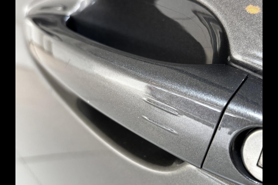 Peugeot 3008 1.2 PureTech GT Panoramadak | Navigatie | Draadloos opladen | Achteruitrijcamera