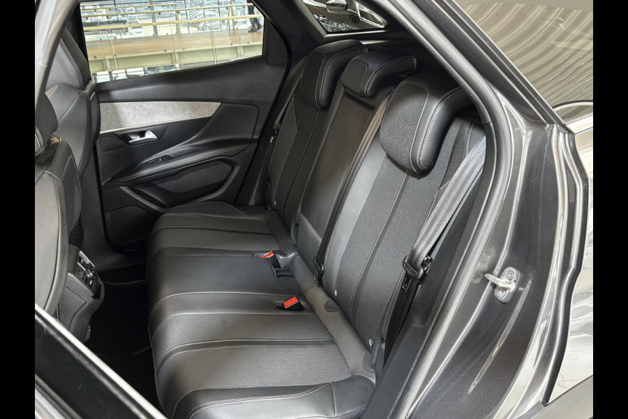 Peugeot 3008 1.2 PureTech GT Panoramadak | Navigatie | Draadloos opladen | Achteruitrijcamera