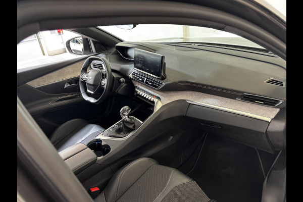 Peugeot 3008 1.2 PureTech GT Panoramadak | Navigatie | Draadloos opladen | Achteruitrijcamera