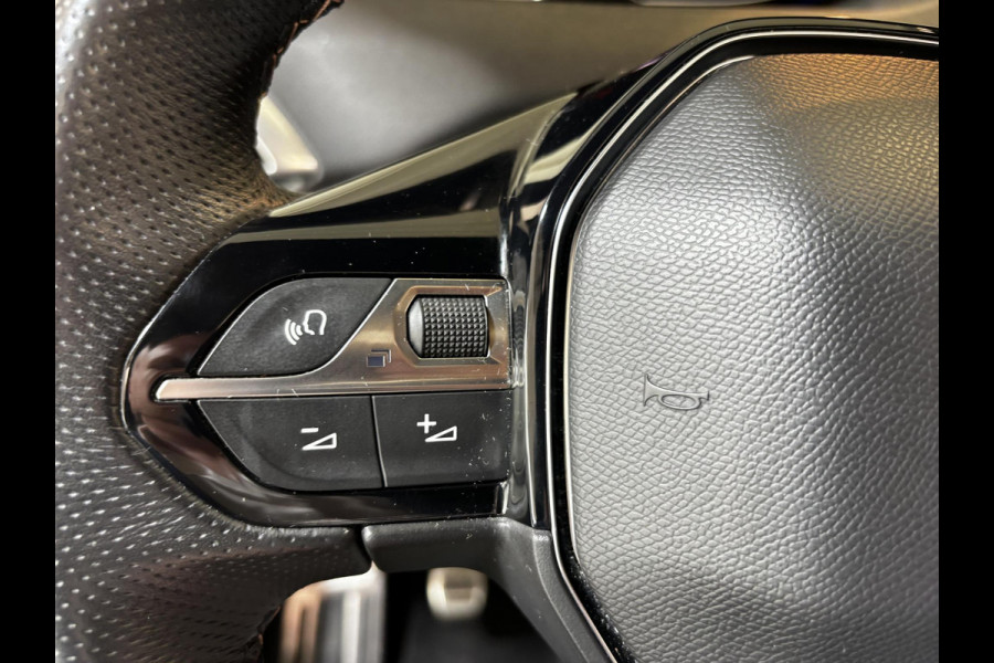 Peugeot 3008 1.2 PureTech GT Panoramadak | Navigatie | Draadloos opladen | Achteruitrijcamera