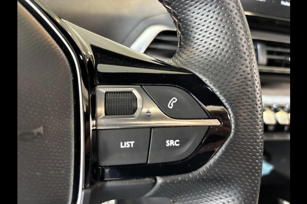 Peugeot 3008 1.2 PureTech GT Panoramadak | Navigatie | Draadloos opladen | Achteruitrijcamera