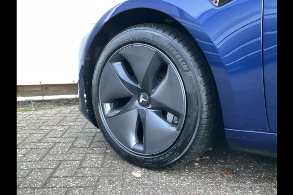 Tesla Model 3 Long Range AWD 75 kWh Autopilot Leer Camera Stoelverw DAB NL-Auto!