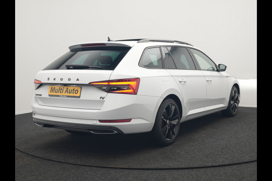 Škoda Superb Combi 1.4 TSI iV Sportline Business Plug In Hybrid 218pk PHEV | Panodak | Adaptive Cruise | Camera | Canton Audio | Alcantara Sportstoelen Memory & Verwarmd | Sfeerverlichting | Apple Carplay | Crystal LED | Stuur Verwarmd | Navigatie | DAB |