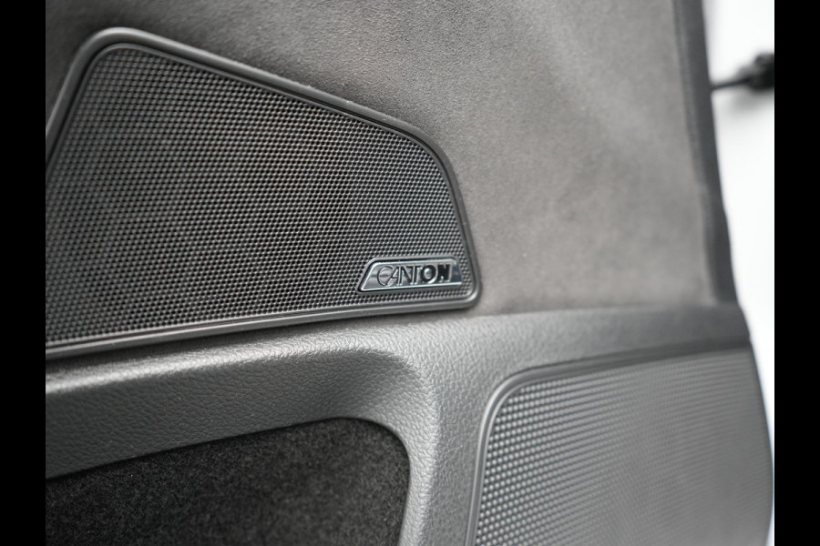 Škoda Superb Combi 1.4 TSI iV Sportline Business Plug In Hybrid 218pk PHEV | Panodak | Adaptive Cruise | Camera | Canton Audio | Alcantara Sportstoelen Memory & Verwarmd | Sfeerverlichting | Apple Carplay | Crystal LED | Stuur Verwarmd | Navigatie | DAB |