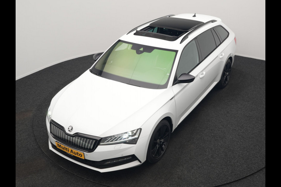 Škoda Superb Combi 1.4 TSI iV Sportline Business Plug In Hybrid 218pk PHEV | Panodak | Adaptive Cruise | Camera | Canton Audio | Alcantara Sportstoelen Memory & Verwarmd | Sfeerverlichting | Apple Carplay | Crystal LED | Stuur Verwarmd | Navigatie | DAB |