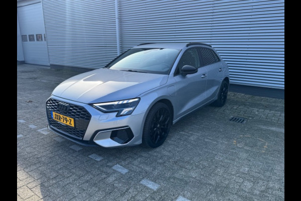 Audi A3 Sportback 40 TFSI e Advanced edition 205PK,Carplay,Virtual,Cruise,LED,Parkcontrol,Stoelverwarming