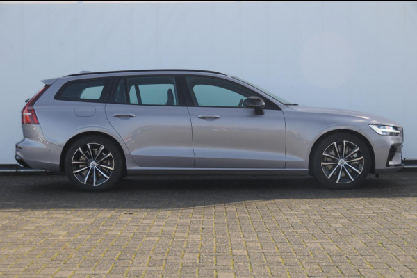 Volvo V60 T6 350PK Automaat AWD Plus Dark / Adaptive cruise control / Elektrische stoelen / Harman Kardon audio / Trekhaak / Pilot assist / BLIS / Stoel en stuur verwarming / Elektrische achterklep / Parkeersensoren met 360 camera / Google infotainment