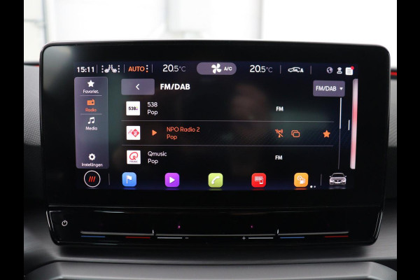 Seat Leon 1.0 TSI FR Launch Edition | Trekhaak | Stoelverwarming | Camera | Keyless | Adaptive cruise | Carplay | Dodehoek detectie | Navigatie | Park Assist | Climate control | Sfeerverlichting