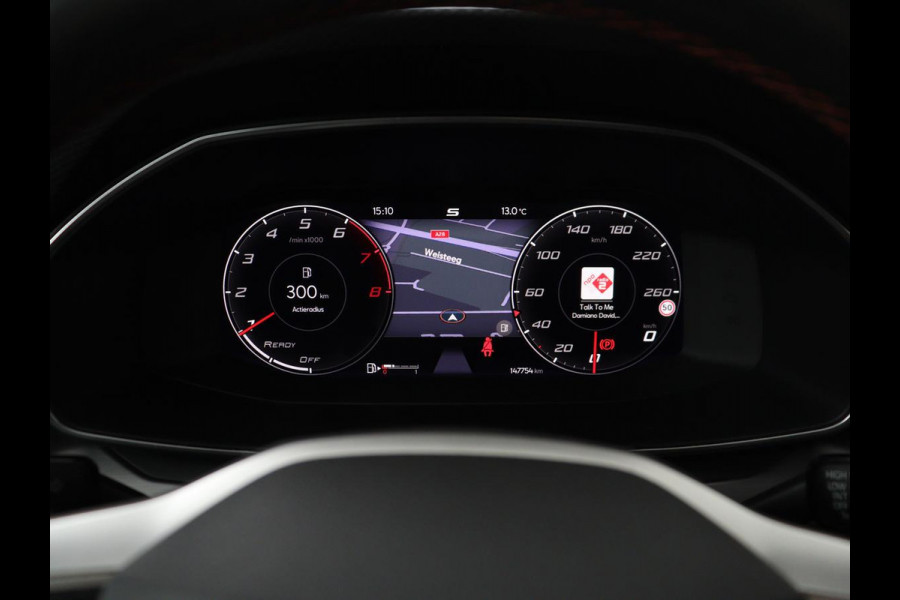 Seat Leon 1.0 TSI FR Launch Edition | Trekhaak | Stoelverwarming | Camera | Keyless | Adaptive cruise | Carplay | Dodehoek detectie | Navigatie | Park Assist | Climate control | Sfeerverlichting