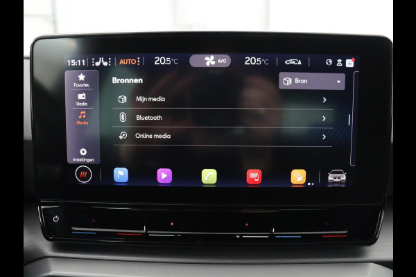 Seat Leon 1.0 TSI FR Launch Edition | Trekhaak | Stoelverwarming | Camera | Keyless | Adaptive cruise | Carplay | Dodehoek detectie | Navigatie | Park Assist | Climate control | Sfeerverlichting