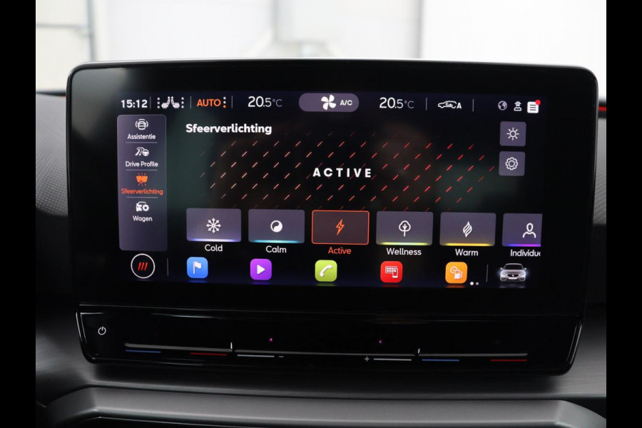 Seat Leon 1.0 TSI FR Launch Edition | Trekhaak | Stoelverwarming | Camera | Keyless | Adaptive cruise | Carplay | Dodehoek detectie | Navigatie | Park Assist | Climate control | Sfeerverlichting