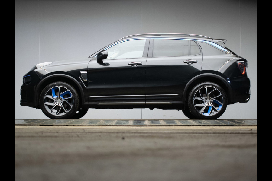 Lynk & Co 01 1.5 Sport (PANORAMADAK,APPLE CARPLAY,NAVI,CAMERA,360 VIEW,PDC,STOELVERWARMING,LED,GETINT,SPORTSTOELEN,LM VELGEN)