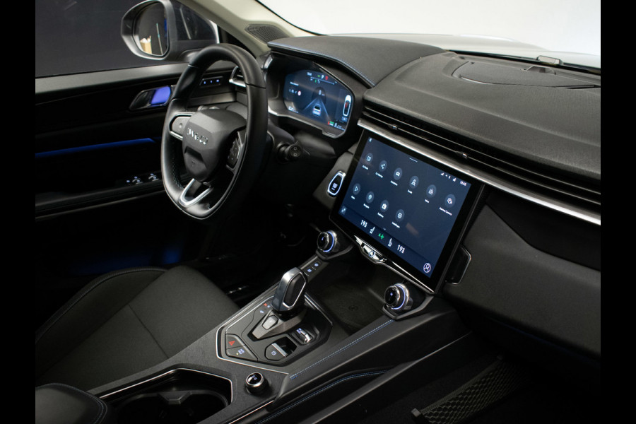 Lynk & Co 01 1.5 Sport (PANORAMADAK,APPLE CARPLAY,NAVI,CAMERA,360 VIEW,PDC,STOELVERWARMING,LED,GETINT,SPORTSTOELEN,LM VELGEN)