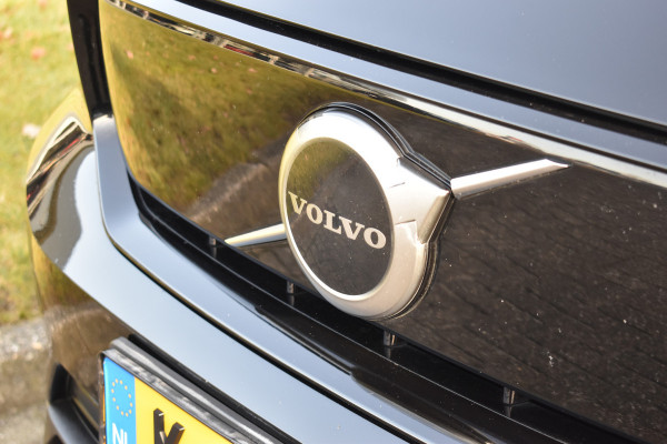 Volvo XC40 Recharge 408Pk AWD R-Design | Carplay | 20'' LMV | Trekhaak | ACC | Elektr. Achterklep | Blis | Keyless