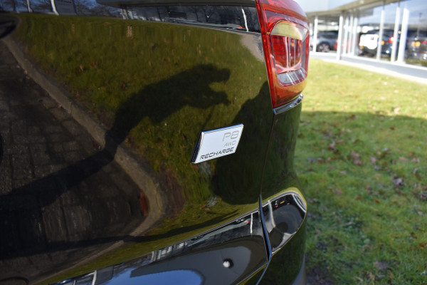 Volvo XC40 Recharge 408Pk AWD R-Design | Carplay | 20'' LMV | Trekhaak | ACC | Elektr. Achterklep | Blis | Keyless