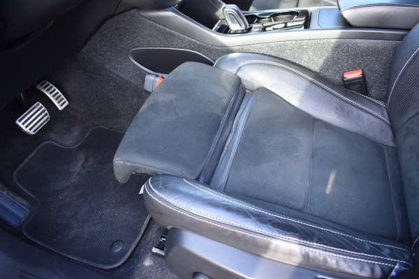 Volvo XC40 Recharge 408Pk AWD R-Design | Carplay | 20'' LMV | Trekhaak | ACC | Elektr. Achterklep | Blis | Keyless