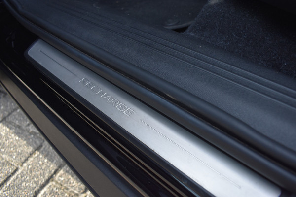 Volvo XC40 Recharge 408Pk AWD R-Design | Carplay | 20'' LMV | Trekhaak | ACC | Elektr. Achterklep | Blis | Keyless