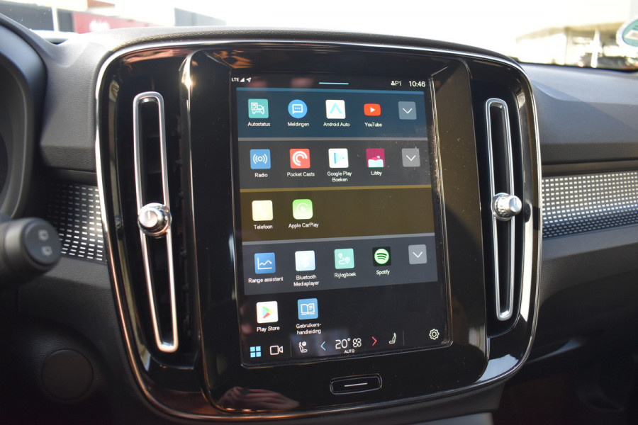 Volvo XC40 Recharge 408Pk AWD R-Design | Carplay | 20'' LMV | Trekhaak | ACC | Elektr. Achterklep | Blis | Keyless