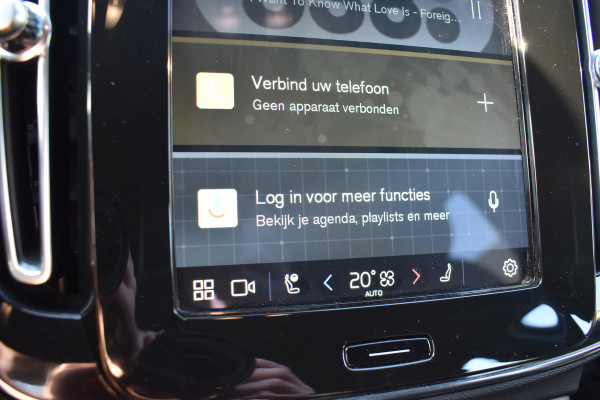 Volvo XC40 Recharge 408Pk AWD R-Design | Carplay | 20'' LMV | Trekhaak | ACC | Elektr. Achterklep | Blis | Keyless