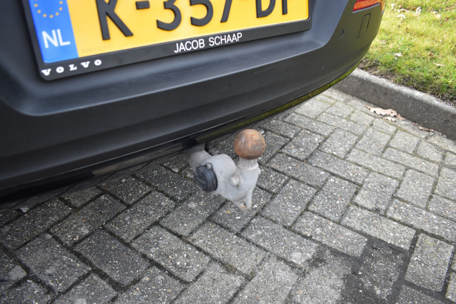 Volvo XC40 Recharge 408Pk AWD R-Design | Carplay | 20'' LMV | Trekhaak | ACC | Elektr. Achterklep | Blis | Keyless