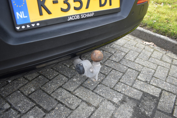 Volvo XC40 Recharge 408Pk AWD R-Design | Carplay | 20'' LMV | Trekhaak | ACC | Elektr. Achterklep | Blis | Keyless