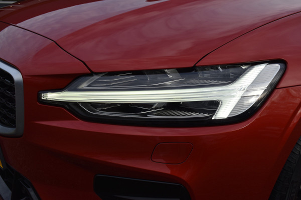 Volvo S60 T5 251 Autmaat Intro Edition | Carplay | Leder | ACC | PDC V/A | Keyless | Blis | Camera Achter