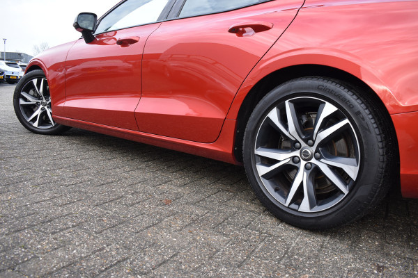 Volvo S60 T5 251 Autmaat Intro Edition | Carplay | Leder | ACC | PDC V/A | Keyless | Blis | Camera Achter