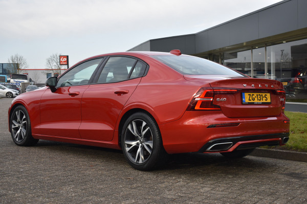 Volvo S60 T5 251 Autmaat Intro Edition | Carplay | Leder | ACC | PDC V/A | Keyless | Blis | Camera Achter