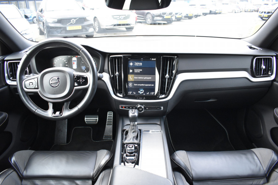 Volvo S60 T5 251 Autmaat Intro Edition | Carplay | Leder | ACC | PDC V/A | Keyless | Blis | Camera Achter