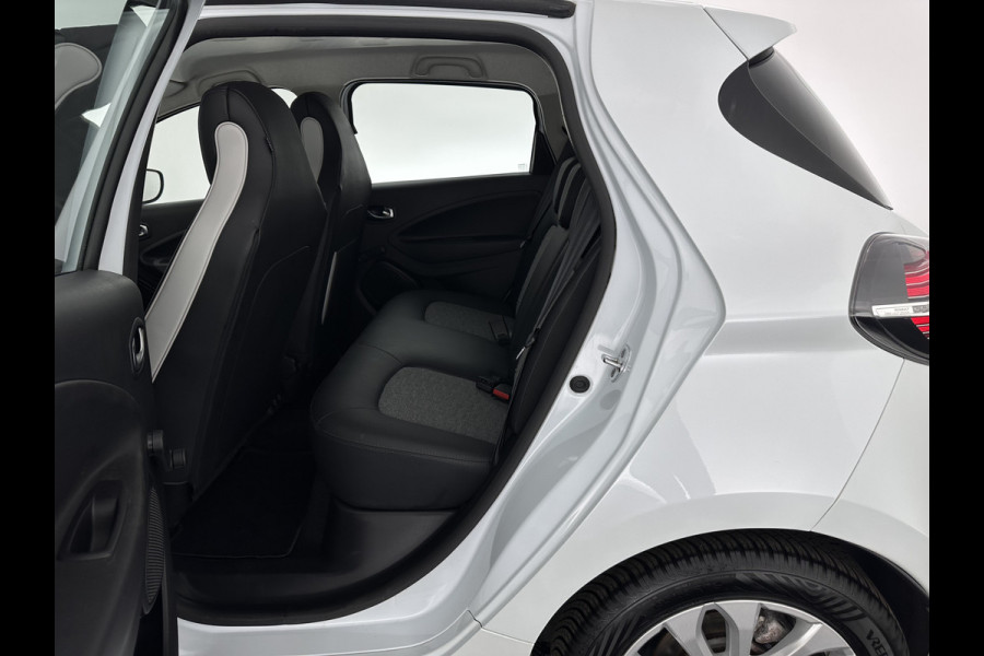 Renault ZOE R110 Life 52 kWh (Owned-Battery) [ 3-Fase-22kW ] {SOH-86%} Aut. *HEATPUMP | FULL-LED | LEATHER-FABRIC | DIGI-COCKPIT | CAMERA | NAVI-FULLMAP | DAB+ | KEYLESS | HEATED-COMFORTSEATS | LANE-ASSIST | 16''ALU*