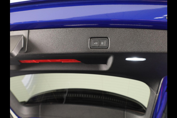 Audi Q5 2.0 TFSI e-hybrid quattro S edition 299pk | Panoramadak | Tech Pro pakket | Trekhaak | Matrix led | 20 inch Audi Sport velgen