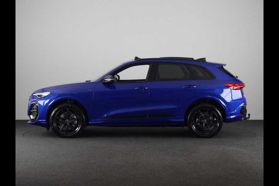 Audi Q5 2.0 TFSI e-hybrid quattro S edition 299pk | Panoramadak | Tech Pro pakket | Trekhaak | Matrix led | 20 inch Audi Sport velgen