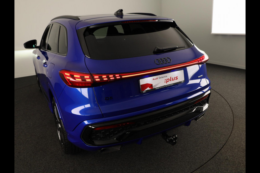 Audi Q5 2.0 TFSI e-hybrid quattro S edition 299pk | Panoramadak | Tech Pro pakket | Trekhaak | Matrix led | 20 inch Audi Sport velgen