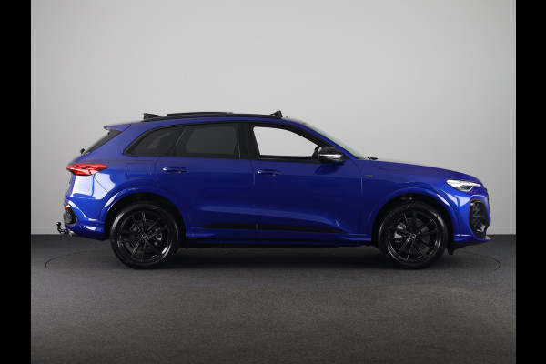 Audi Q5 2.0 TFSI e-hybrid quattro S edition 299pk | Panoramadak | Tech Pro pakket | Trekhaak | Matrix led | 20 inch Audi Sport velgen